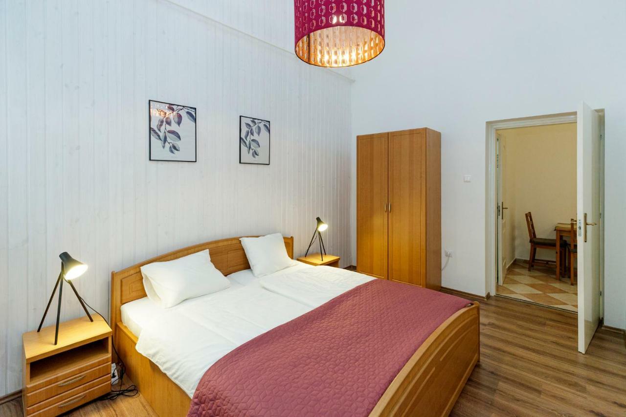 Sophie Apartman Eger Exterior foto