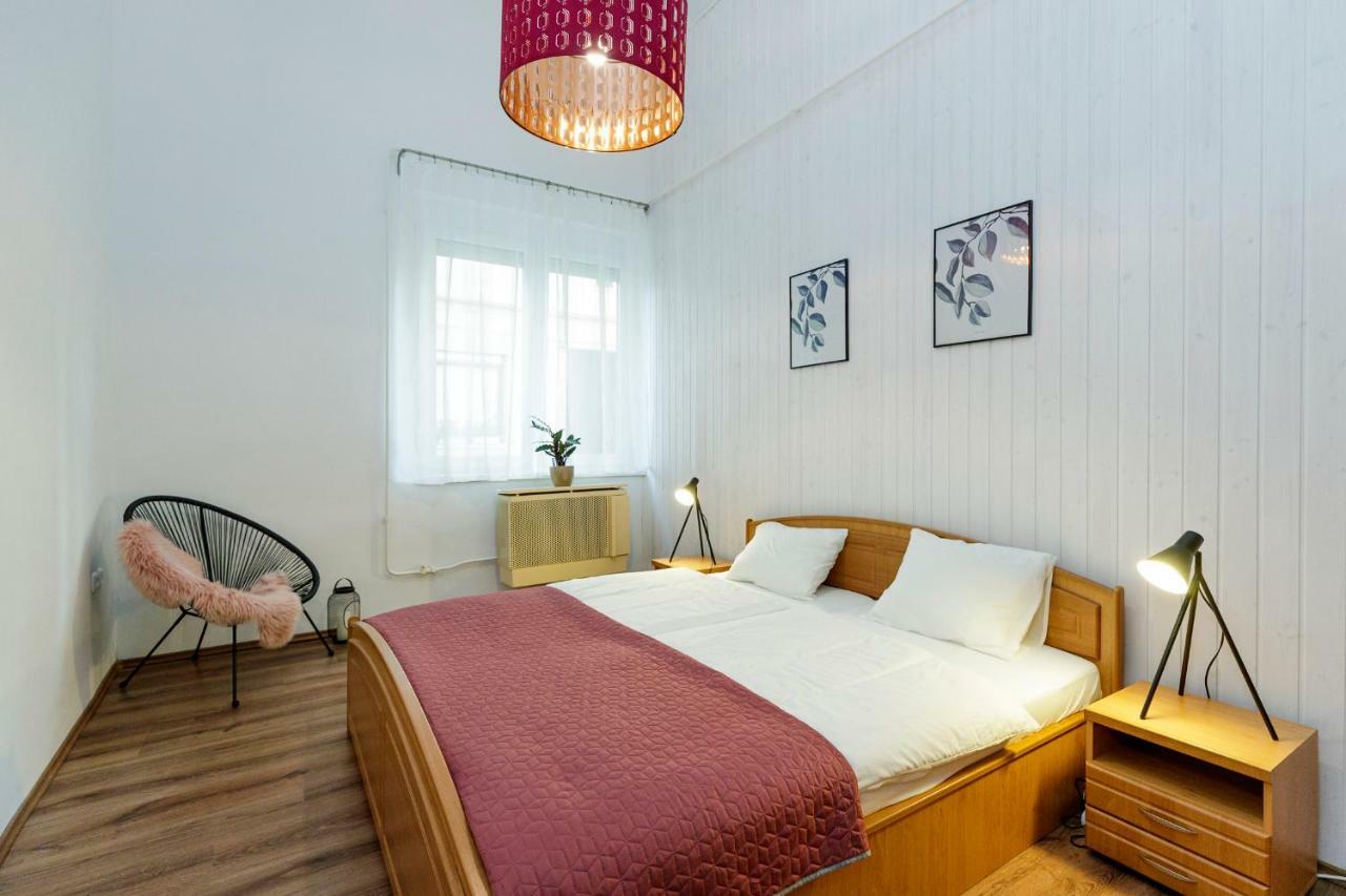 Sophie Apartman Eger Exterior foto